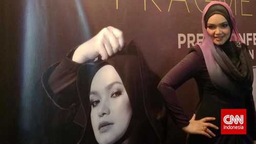  Hamil 4 Bulan  Siti Nurhaliza Tetap Produktif di Studio