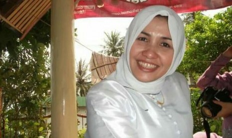 Cerita Caleg DPD NTB Digugat karena Foto Terlalu Cantik Cerita Caleg DPD NTB Digugat karena Foto Terlalu Cantik