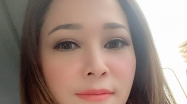 Wow, Maia Estianty Pakai Kaus Puluhan Juta saat Naik Jet Pribadi Wow, Maia Estianty Pakai Kaus Puluhan Juta saat Naik Jet Pribadi