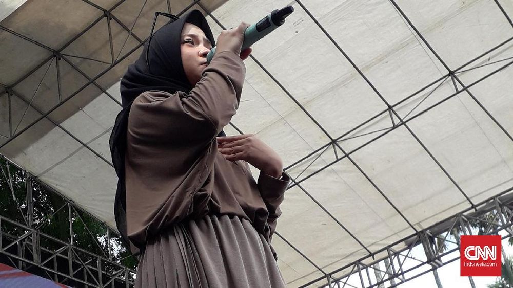 Siti Nurhaliza Gandeng Nissa Sabyan Rilis Lagu Ikhlas Siti Nurhaliza Gandeng Nissa Sabyan Rilis Lagu Ikhlas