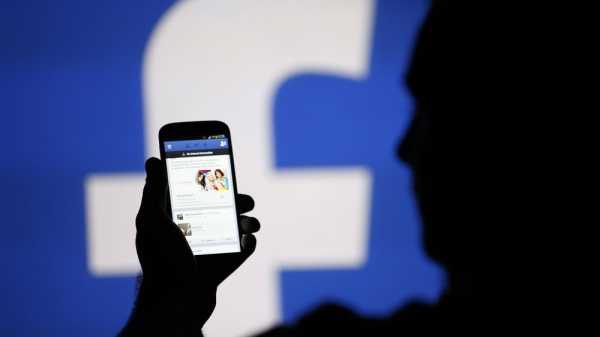 Facebook Bersiap Uji Fitur Berita Berbayar Facebook Bersiap Uji Fitur Berita Berbayar