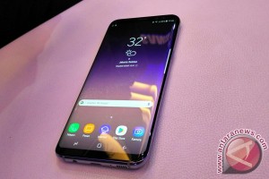 Sudut Samsung Galaxy S8 jadi titik lemah dalam uji jatuh Sudut Samsung Galaxy S8 jadi titik lemah dalam uji jatuh