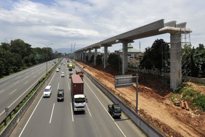 Pemerintah Batasi Angkutan Barang Saat Puncak Arus Mudik Pemerintah Batasi Angkutan Barang Saat Puncak Arus Mudik