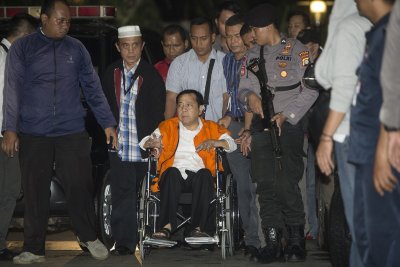 Setya Novanto Ditahan, Istrinya Akan Diperiksa KPK Setya Novanto Ditahan, Istrinya Akan Diperiksa KPK