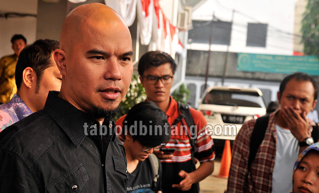 Ahmad Dhani Dituding Tidak Bertanggung Jawab ke Korban Kecelakaan Dul Jaelani Ahmad Dhani Dituding Tidak Bertanggung Jawab ke Korban Kecelakaan Dul Jaelani