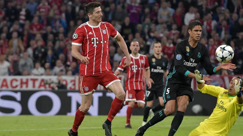 Bayern vs real madrid live. Левандовски в Реал Мадрид. Cristiano vs Bayern 2014. Бавария Мюнхен real Madrid. Real vs Bayern