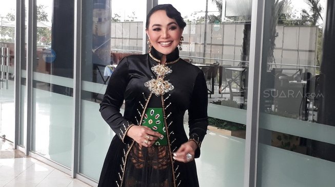 Demi Hari Kartini, Dewi Gita Rela Jadi Laki-laki Demi Hari Kartini, Dewi Gita Rela Jadi Laki-laki