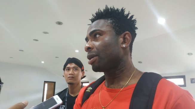Osas Saha Tak Menyangka Bisa Berseragam Timnas Indonesia Osas Saha Tak Menyangka Bisa Berseragam Timnas Indonesia