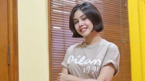  Vanesha  Prescilla  Anggap Ponsel Sebagai Pacar  Sendiri