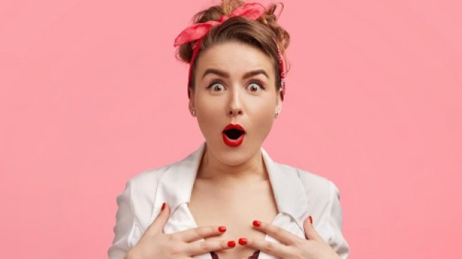 Memandang Payudara 10 Menit Tiap Hari Bikin Panjang Umur, Mitos atau Fakta? Memandang Payudara 10 Menit Tiap Hari Bikin Panjang Umur, Mitos atau Fakta?