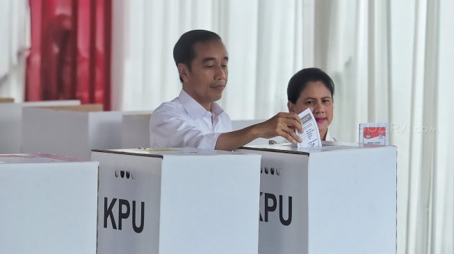 Presiden Jokowi: Petugas Pemilu yang Gugur Pejuang Demokrasi Presiden Jokowi: Petugas Pemilu yang Gugur Pejuang Demokrasi