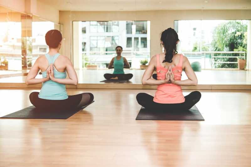 4 Gerakan Yoga Supaya Anda Tidur Lebih Nyenyak 4 Gerakan Yoga Supaya Anda Tidur Lebih Nyenyak