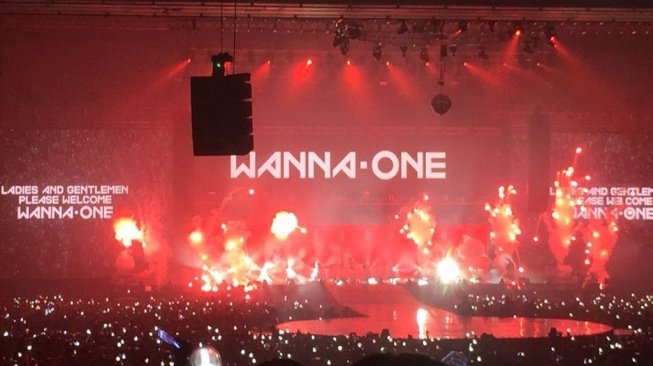 Pesona Konser Wanna One Bius Wannable Indonesia Pesona Konser Wanna One Bius Wannable Indonesia