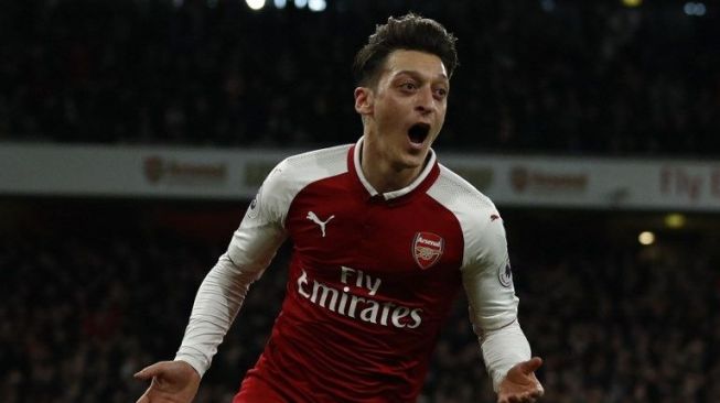 Pakai Bahasa Indonesia, Ozil Sampaikan Doa ke Korban Tsunami Selat Sunda Pakai Bahasa Indonesia, Ozil Sampaikan Doa ke Korban Tsunami Selat Sunda
