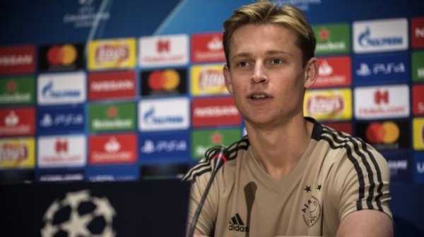 Kabar Baik bagi Ajax, De Jong Berpeluang Tampil Lawan Juventus Kabar Baik bagi Ajax, De Jong Berpeluang Tampil Lawan Juventus