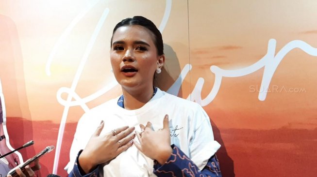 Eksotis! 5 Potret Audi Marissa yang Mirip Selena Gomez Eksotis! 5 Potret Audi Marissa yang Mirip Selena Gomez