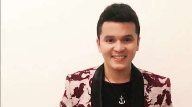 Pedangdut Juan Rahman Ketipu Beli Alphard Rp1,1 Miliar Pedangdut Juan Rahman Ketipu Beli Alphard Rp1,1 Miliar