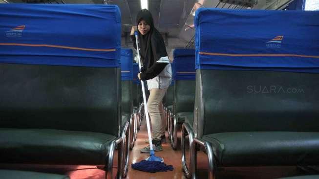 Sabtu Dini Hari, Tiket Kereta Api Tambahan Lebaran 2019 Mulai Dijual Sabtu Dini Hari, Tiket Kereta Api Tambahan Lebaran 2019 Mulai Dijual