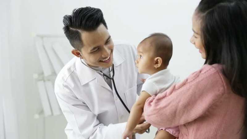 5 Tips Memilih Dokter Anak  yang Tepat Uzone