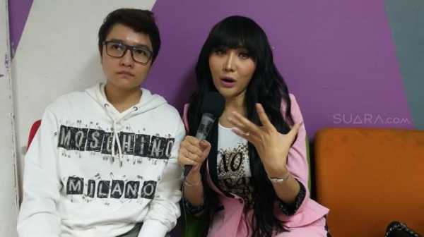 Lucinta Luna Ngaku Hamil Anak Abash, Respons Robby Purba Bikin Ngakak Lucinta Luna Ngaku Hamil Anak Abash, Respons Robby Purba Bikin Ngakak