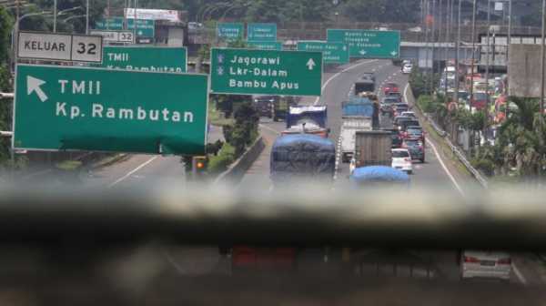 Jenderal TNI Jadi Korban Pelemparan Batu di Tol Jagorawi Jenderal TNI Jadi Korban Pelemparan Batu di Tol Jagorawi