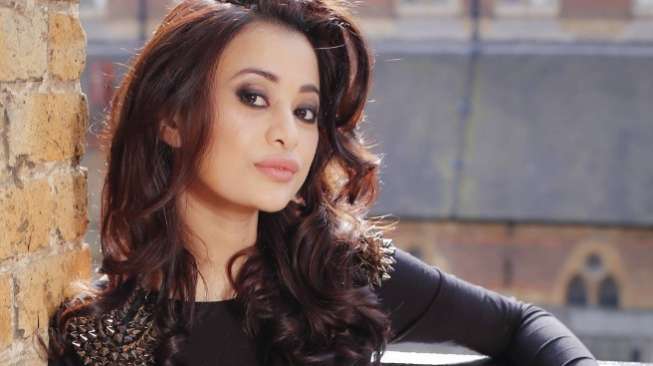 Angie Virgin Balik ke Indonesia Demi Film Angie Virgin Balik ke Indonesia Demi Film