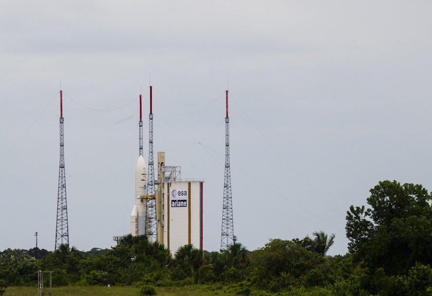 Indonesia Berencana Bangun Stasiun Peluncuran Satelit Indonesia Berencana Bangun Stasiun Peluncuran Satelit