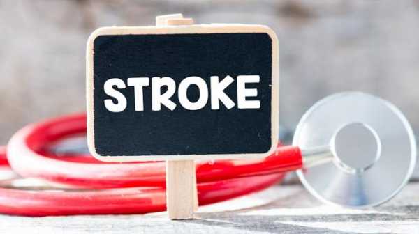 Duduk 50 Jam di Warnet, Lelaki Ini Ternyata Kena Stroke Duduk 50 Jam di Warnet, Lelaki Ini Ternyata Kena Stroke