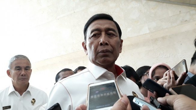 Wiranto: Saya Tak Ragu Melemotkan Medsos Jika Sudah Membahayakan Wiranto: Saya Tak Ragu Melemotkan Medsos Jika Sudah Membahayakan