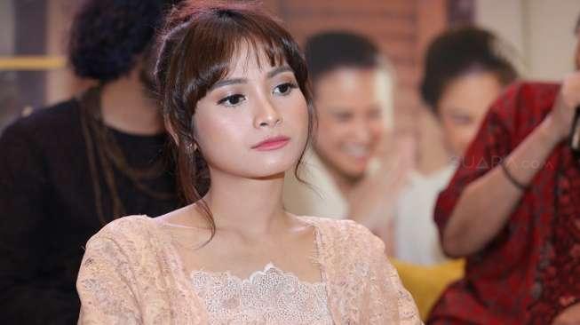 Acha Septriasa Seksi Pakai Bikini - Uzone Acha Septriasa Seksi Pakai Bikini - Uzone