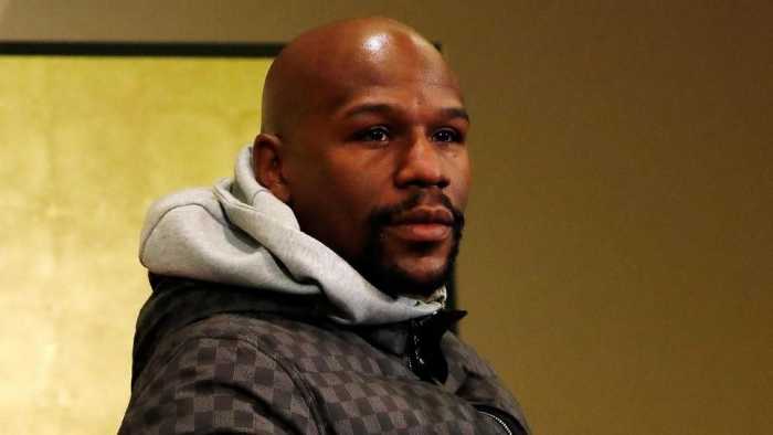 Viral Foto Mayweather Pose dengan Uang Tunai Rp28 Miliar Viral Foto Mayweather Pose dengan Uang Tunai Rp28 Miliar