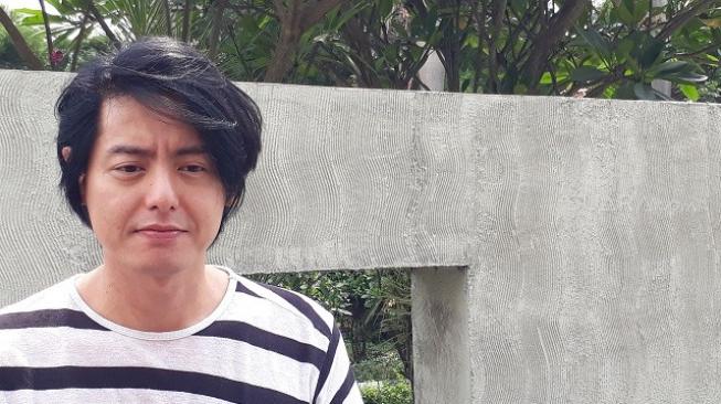 Cerita Roger Danuarta yang Akan Jalani Ramadan Pertama Tahun Ini Cerita Roger Danuarta yang Akan Jalani Ramadan Pertama Tahun Ini