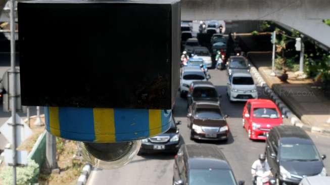 Persiapan Jelang Tilang Kendaraan Pakai CCTV di Jakarta Persiapan Jelang Tilang Kendaraan Pakai CCTV di Jakarta