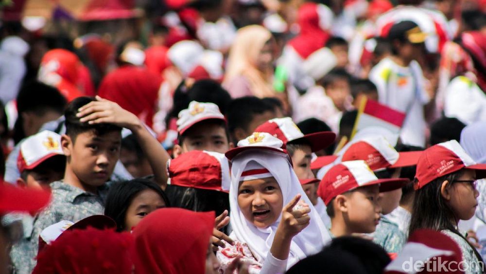 Memilah Asuransi Pendidikan untuk Jamin Masa Depan Anak Memilah Asuransi Pendidikan untuk Jamin Masa Depan Anak
