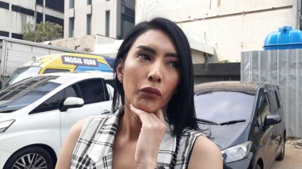 Ketemu Raffi Ahmad dan Istrinya, Tyas Mirasih Tak Merasa Canggung Ketemu Raffi Ahmad dan Istrinya, Tyas Mirasih Tak Merasa Canggung