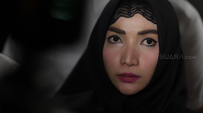Ternyata! Roro Fitria Palsukan Tes Urine saat Tertangkap Narkoba Ternyata! Roro Fitria Palsukan Tes Urine saat Tertangkap Narkoba