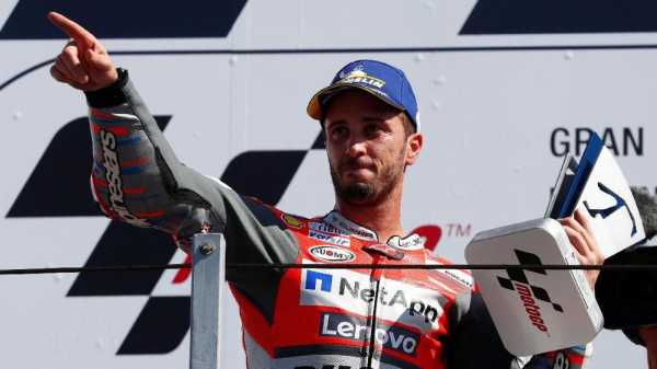 Dovizioso Menangi Balapan Ekstrem di MotoGP Valencia 2018 Dovizioso Menangi Balapan Ekstrem di MotoGP Valencia 2018