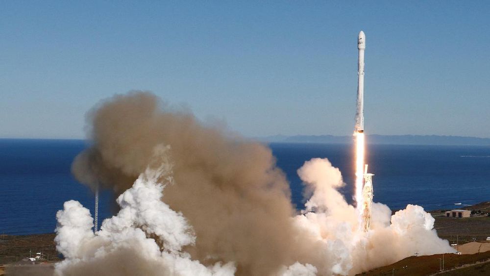 4 Fakta Falcon 9, Roket yang Terbangkan Satelit Merah Putih 4 Fakta Falcon 9, Roket yang Terbangkan Satelit Merah Putih