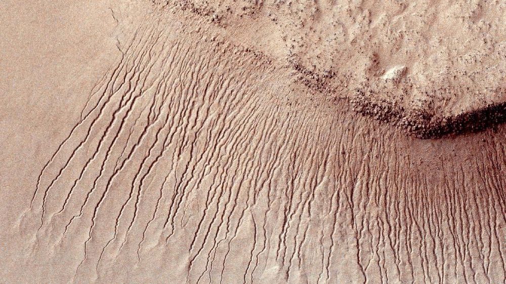 Ilmuwan Temukan Adanya Danau Kuno di Mars Ilmuwan Temukan Adanya Danau Kuno di Mars