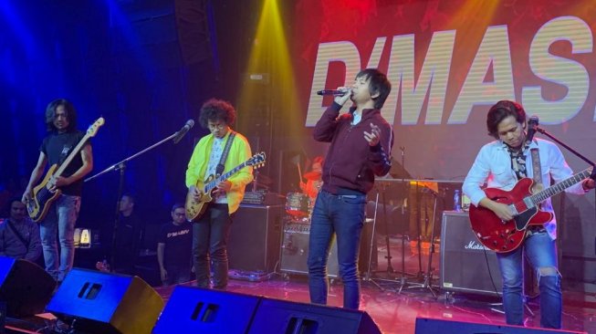 Manggung Bareng Lagi, Rai dan Rian DMasiv Masih Canggung Manggung Bareng Lagi, Rai dan Rian DMasiv Masih Canggung