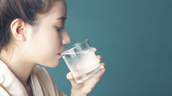 Jarang Minum Air Putih? Ini yang akan Terjadi pada Tubuh Anda Jarang Minum Air Putih? Ini yang akan Terjadi pada Tubuh Anda