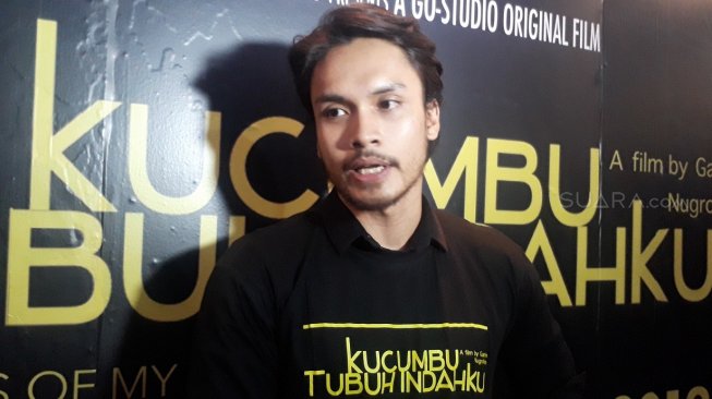Jadi Petinju, Randy Pangalila Berbeda di Film Kucumbu Tubuh Indahku Jadi Petinju, Randy Pangalila Berbeda di Film Kucumbu Tubuh Indahku