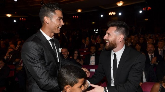 Begini Raut Ronaldo Usai Messi Dapat Gelar Best Forward UEFA Player Begini Raut Ronaldo Usai Messi Dapat Gelar Best Forward UEFA Player