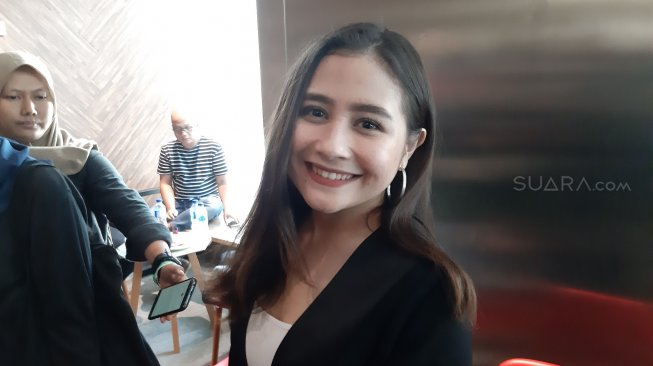 Prilly Latuconsina Umumkan Setop Main Sinetron! Prilly Latuconsina Umumkan Setop Main Sinetron!