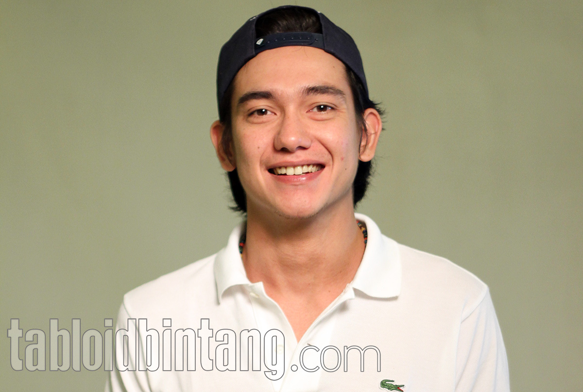 Ulang Tahun Ke-28, Adipati Dolken Tak Berharap Ucapan dari Vanesha Prescilla Ulang Tahun Ke-28, Adipati Dolken Tak Berharap Ucapan dari Vanesha Prescilla