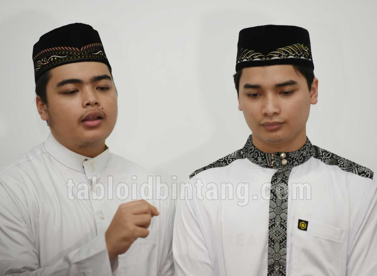 Cerita Alvin dan Amer Sempat Video Call Sebelum Ustadz Arifin Ilham Meninggal Cerita Alvin dan Amer Sempat Video Call Sebelum Ustadz Arifin Ilham Meninggal