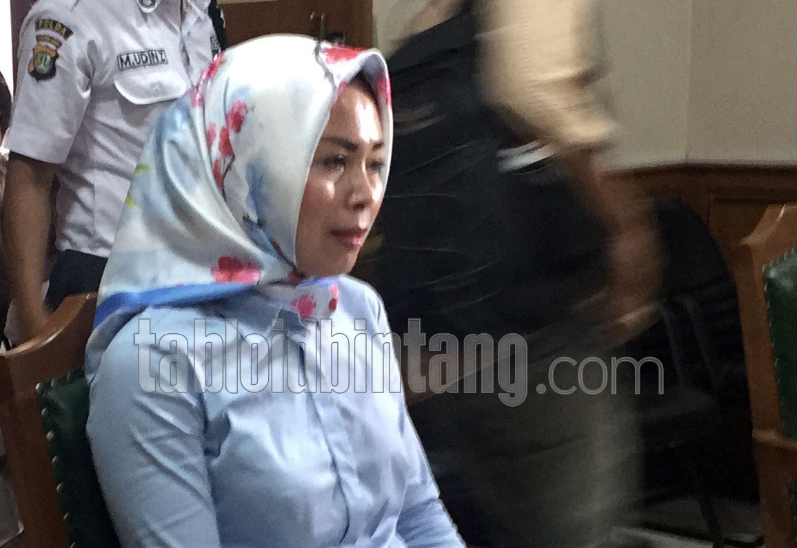 Gugatan Cerai Diputus Pengadilan, Begini Reaksi Mantan Istri Abdee Slank Gugatan Cerai Diputus Pengadilan, Begini Reaksi Mantan Istri Abdee Slank