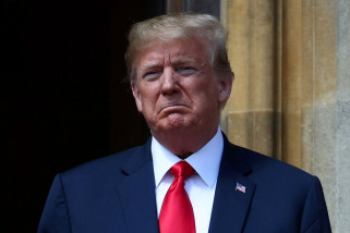 Trump kehilangan 300 ribu pengikut akibat kebijakan baru Twitter Trump kehilangan 300 ribu pengikut akibat kebijakan baru Twitter