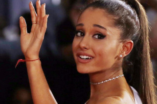 Arianda Grande Artis Pertama yang Menyamai Rekor The Beatles Arianda Grande Artis Pertama yang Menyamai Rekor The Beatles
