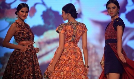 Kartini dan Wanita Indonesia Masa Kini Kartini dan Wanita Indonesia Masa Kini